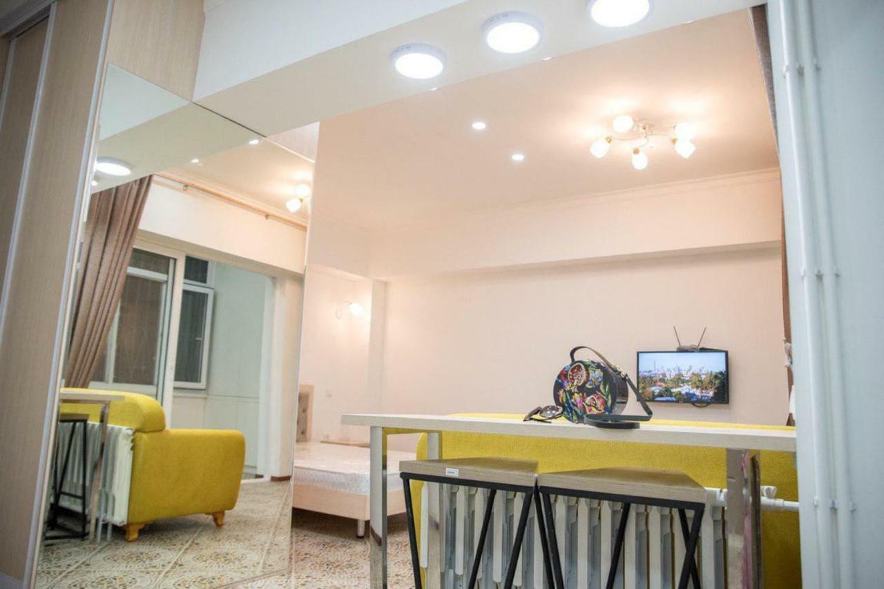 Студия В Центре Ташкента Tashkent Exterior foto