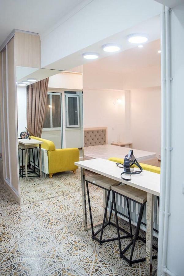 Студия В Центре Ташкента Tashkent Exterior foto