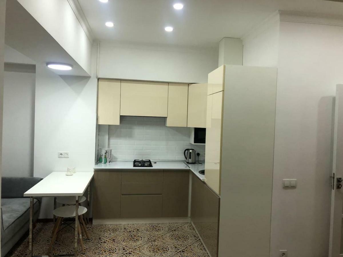 Студия В Центре Ташкента Tashkent Exterior foto